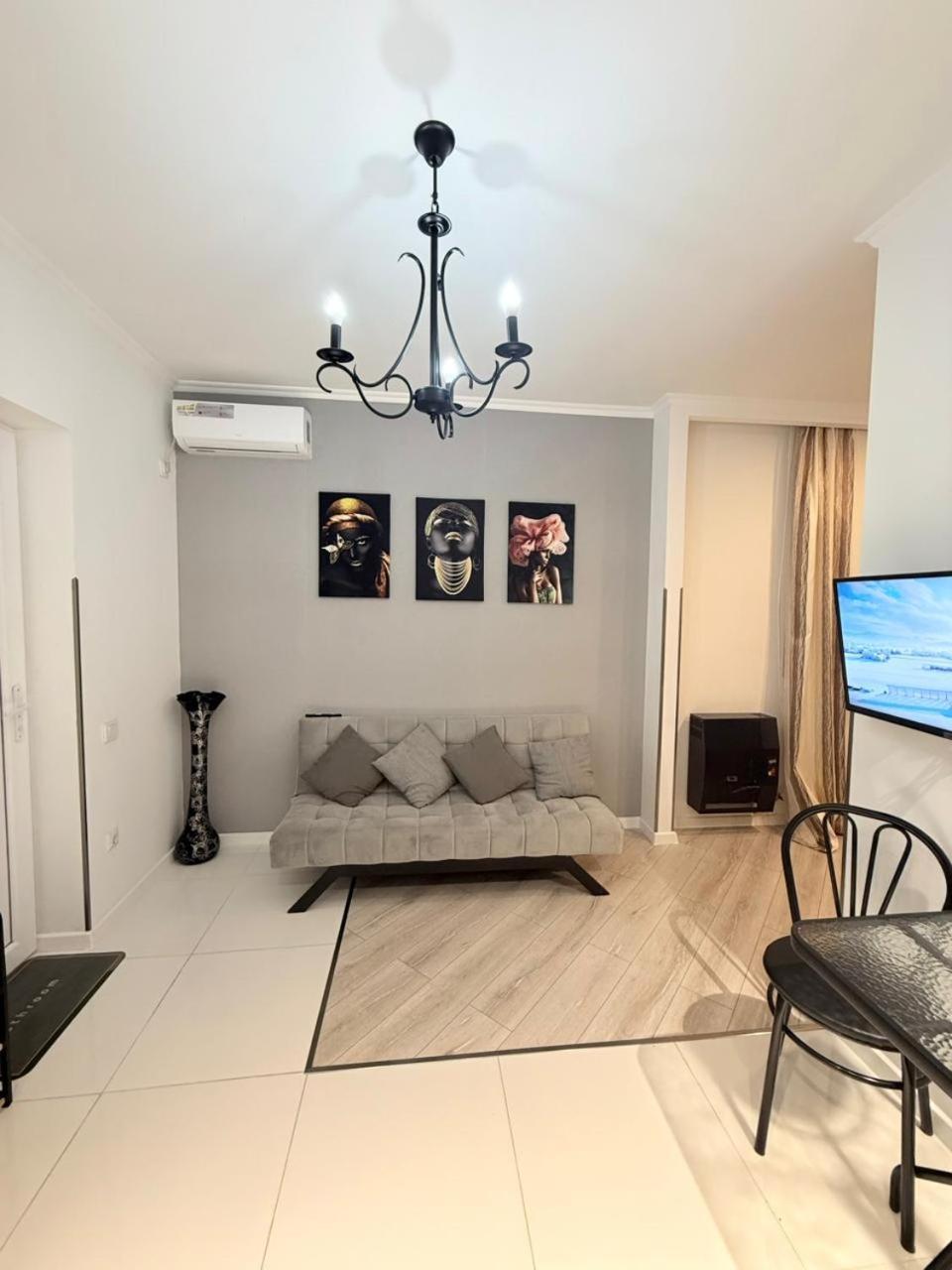 Apartments Орешек 1 ティビリシ エクステリア 写真