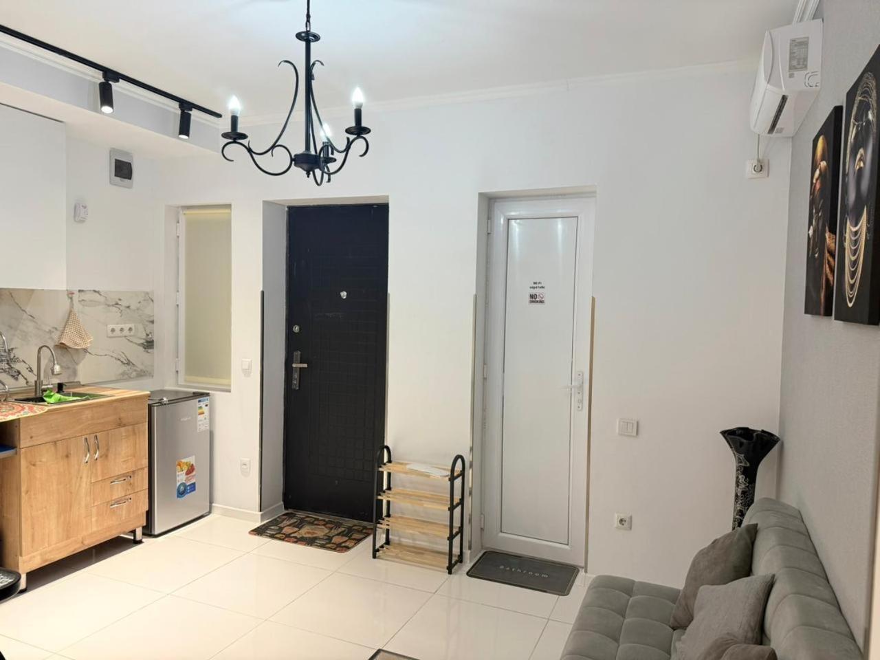 Apartments Орешек 1 ティビリシ エクステリア 写真
